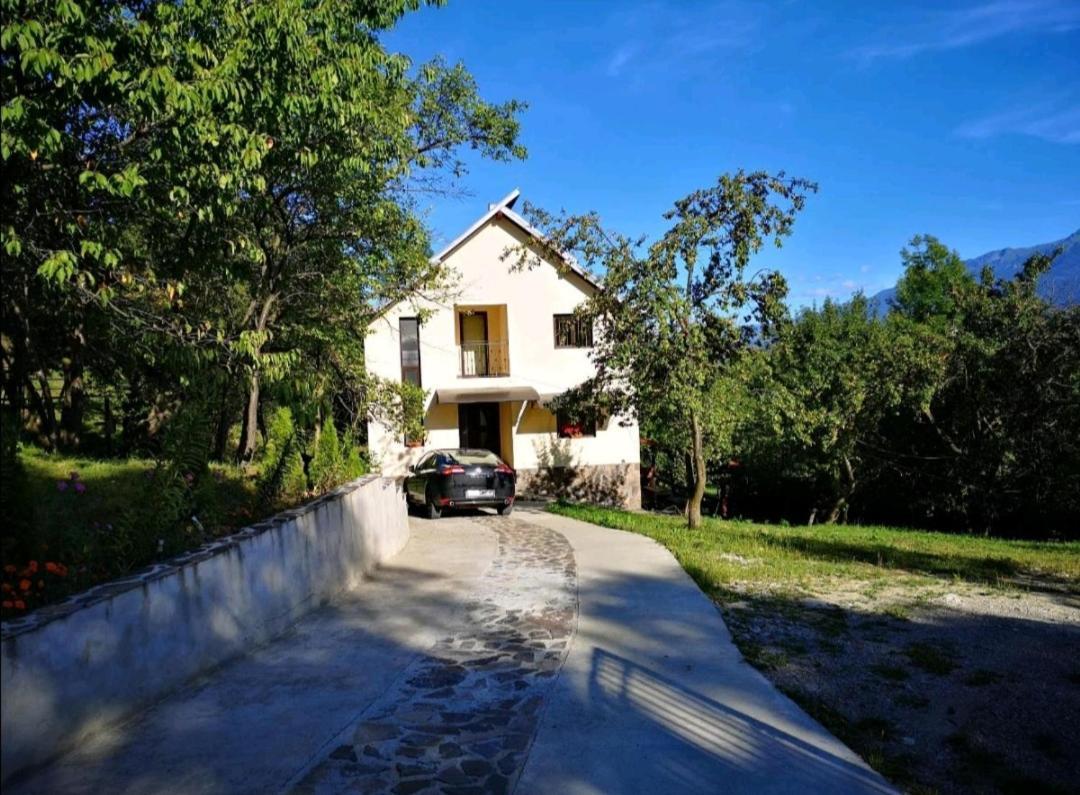 Casa Flutar Villa Moisei Bagian luar foto